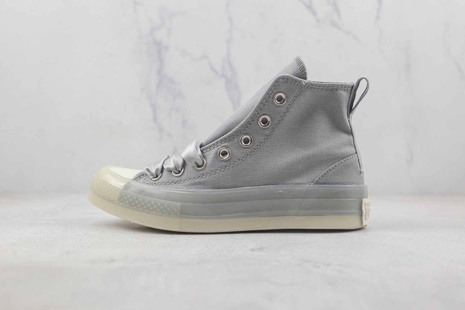 Converse High Top Sneaker CHTS10000117