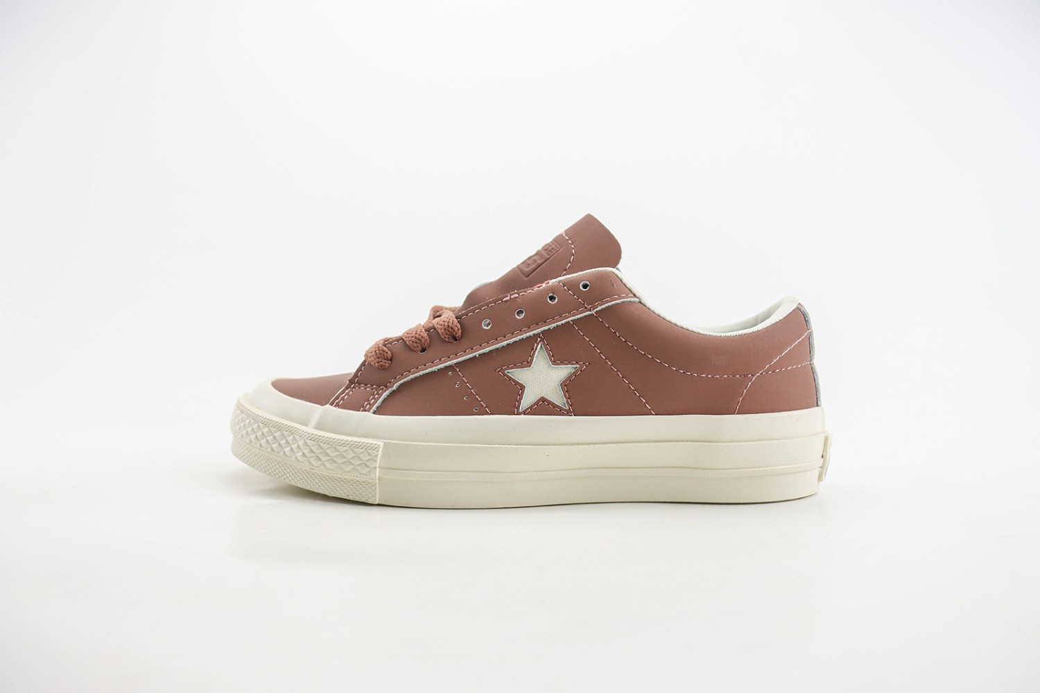 Converse Low Top Sneaker CHTS1000012