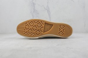 Converse High Top Sneaker CHTS10000120