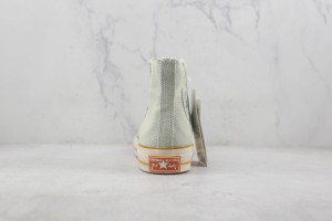 Converse High Top Sneaker CHTS10000120