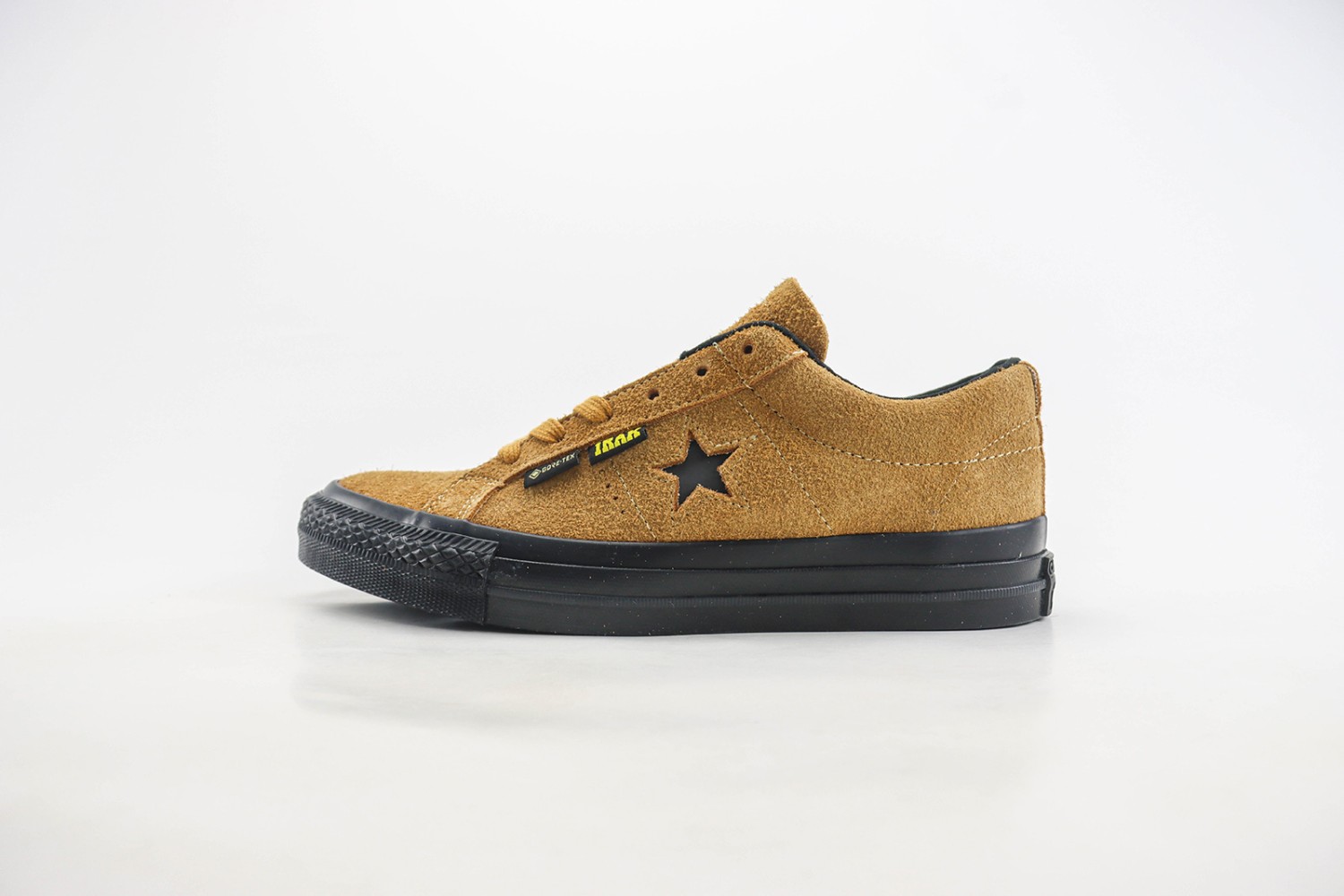 Converse Low Top Sneaker CHTS1000019