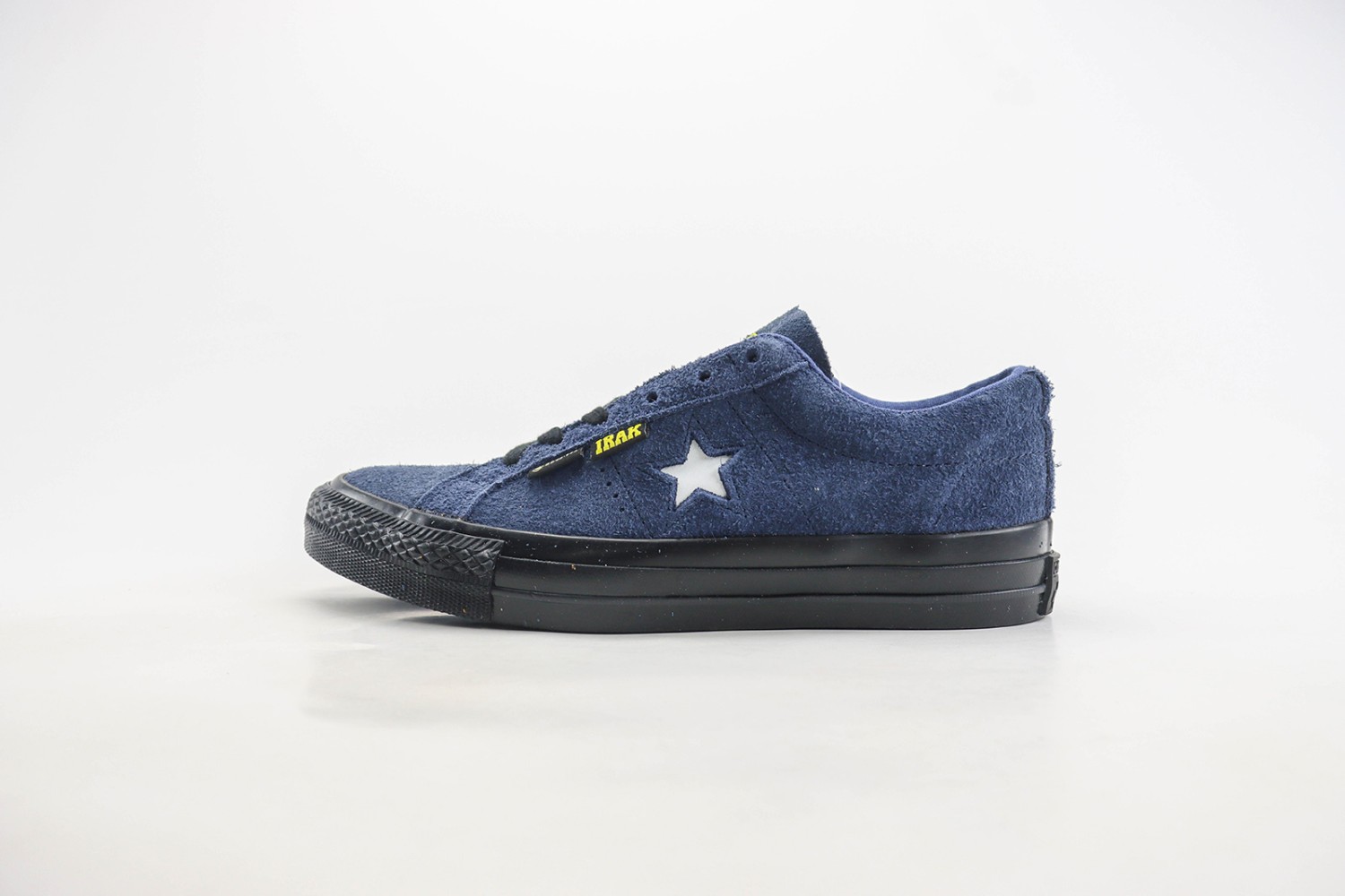 Converse Low Top Sneaker CHTS1000020