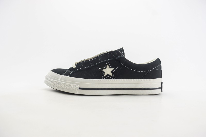 Converse Low Top Sneaker CHTS1000028