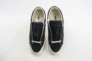 Converse Low Top Sneaker CHTS1000028