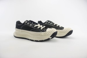 Converse Low Top Sneaker CHTS1000056