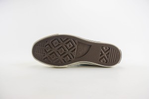 Converse High Top Sneaker CHTS1000057