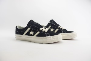 Converse Low Top Sneaker CHTS1000058