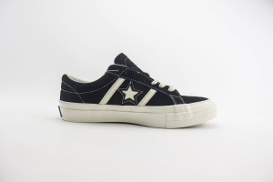 Converse Low Top Sneaker CHTS1000058