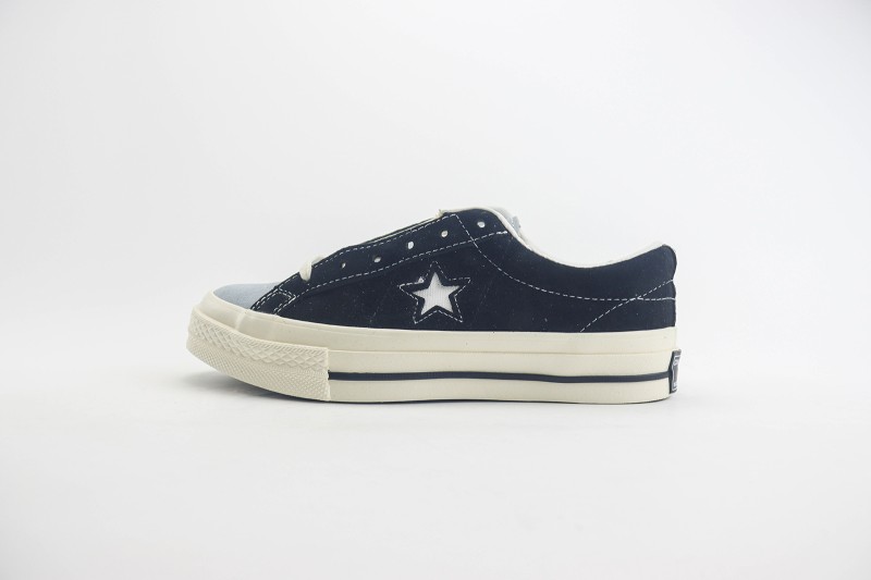 Converse Low Top Sneaker CHTS1000060