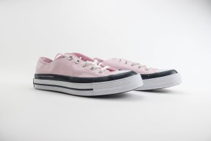 Converse Low Top Sneaker CHTS1000064