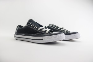 Converse Low Top Sneaker CHTS1000065