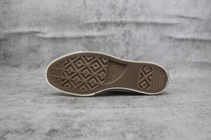 Converse High Top Sneaker CHTS1000071