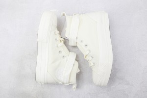 Converse High Top Sneaker CHTS1000083