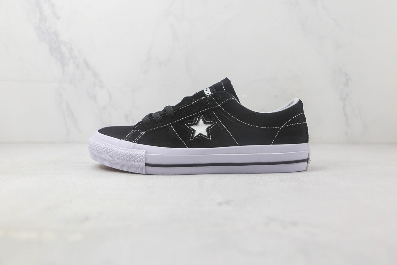 Converse Low Top Sneaker CHTS1000085