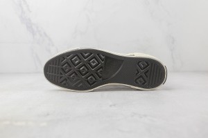 Converse High Top Sneaker CHTS1000086