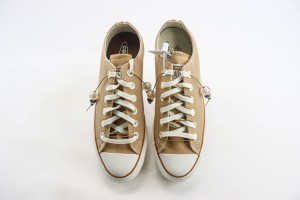 Converse Low Top Sneaker CHTS100009