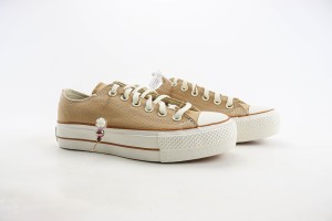 Converse Low Top Sneaker CHTS100009