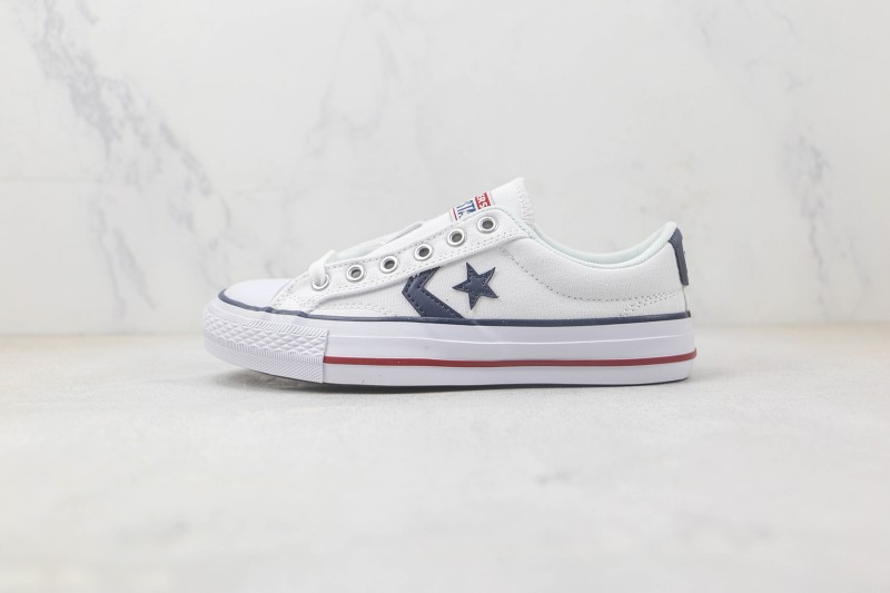 Converse Low Top Sneaker CHTS1000093