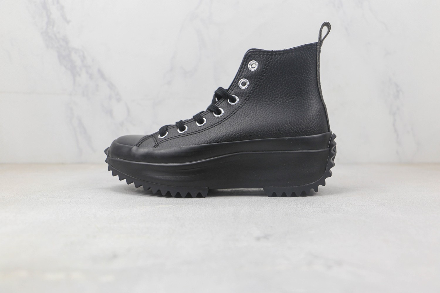 Converse High Top Sneaker CHTS1000099