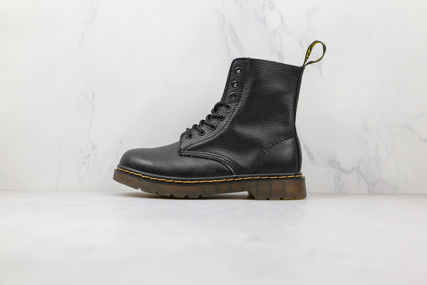 Dr. Martens Boot DMB1000014