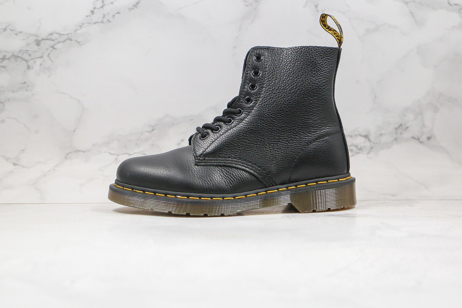 Dr. Martens Boot DMB1000028
