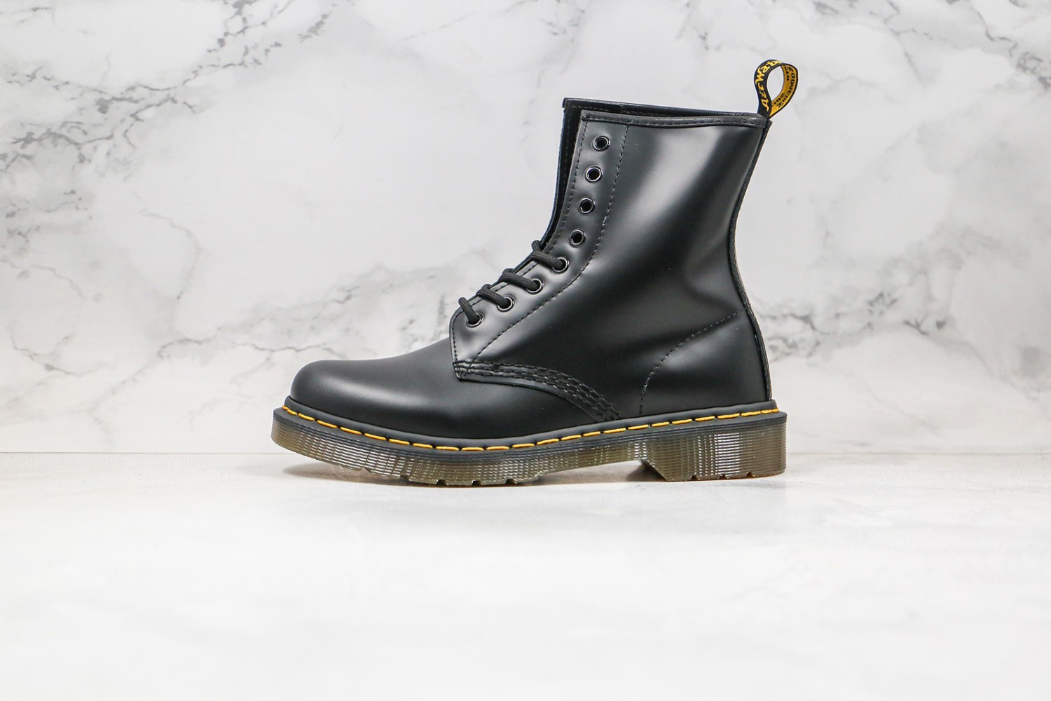 Dr. Martens Boot DMB1000035