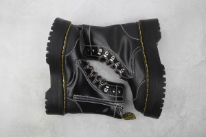 Dr. Martens Boot DMB100004