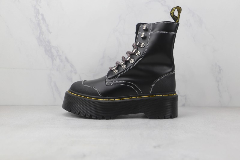 Dr. Martens Boot DMB100004