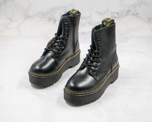 Dr. Martens Boot DMB1000040
