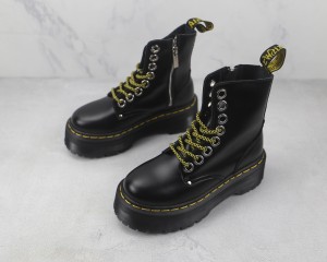 Dr. Martens Boot DMB100005