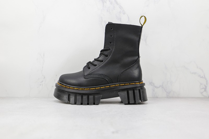 Dr. Martens Boot DMB100009
