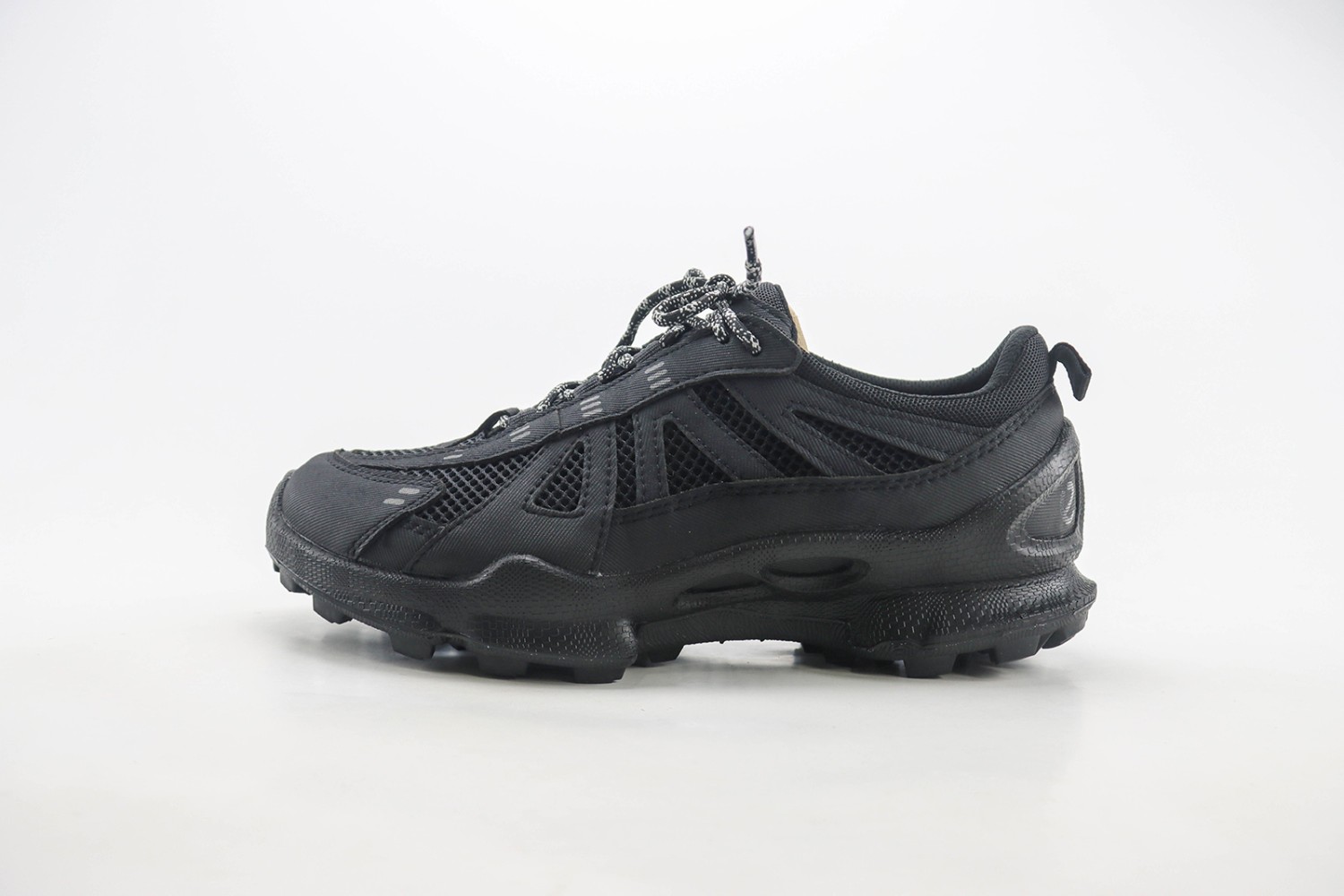ECCO Waterproof Shoes EWS1000012