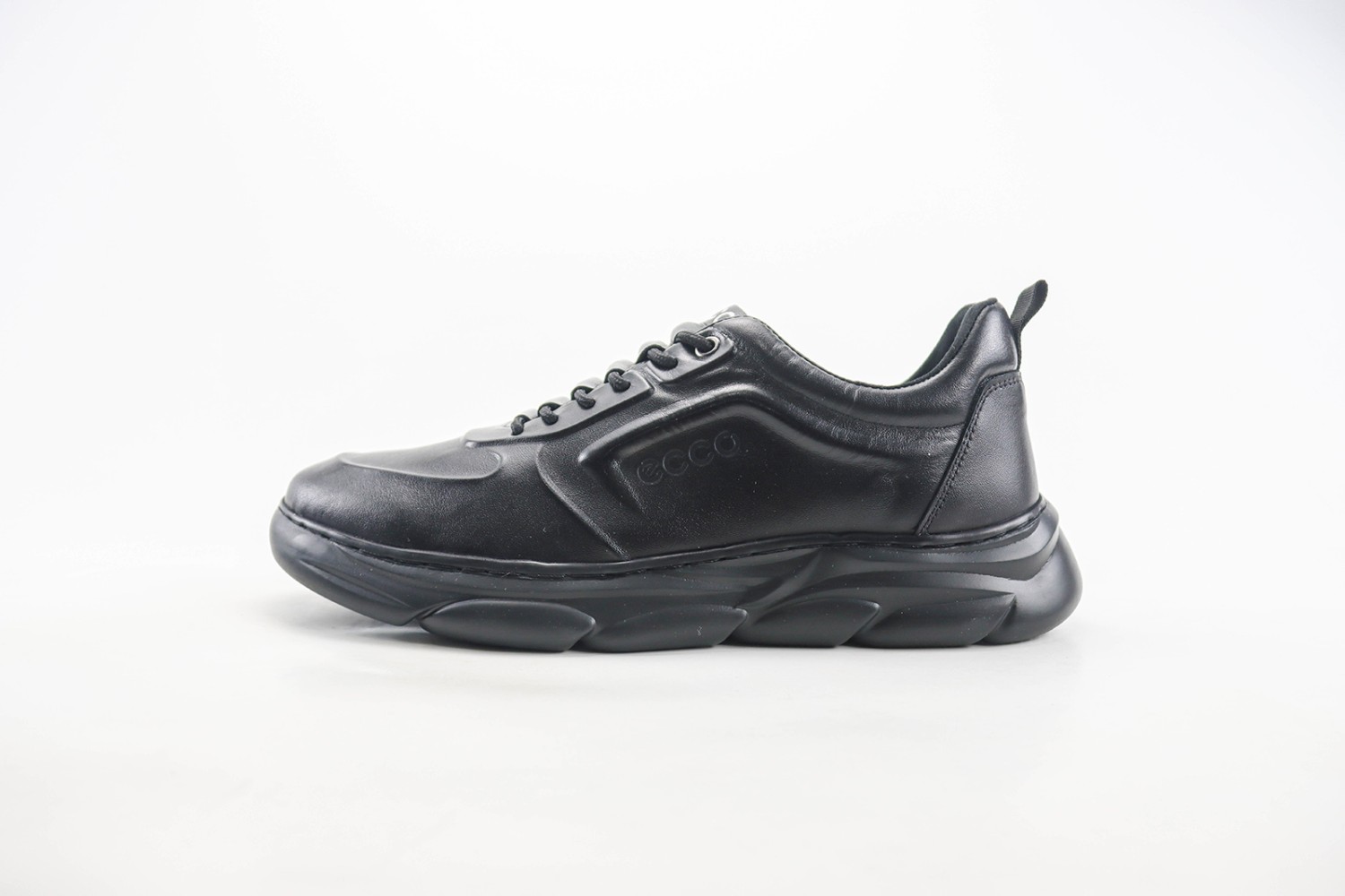 ECCO Waterproof Shoes EWS1000024