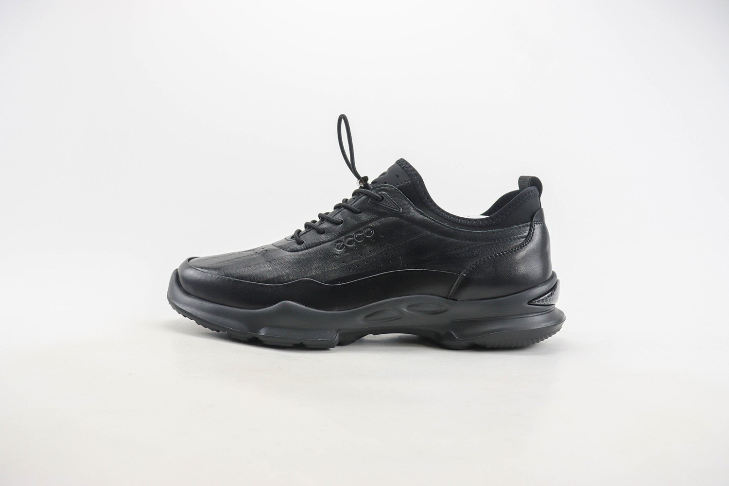 ECCO Waterproof Shoes EWS1000073