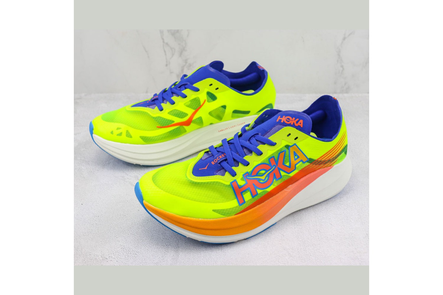 Hoka Shoes HK22