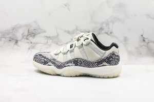 Air Jordan 11 AJ11000040