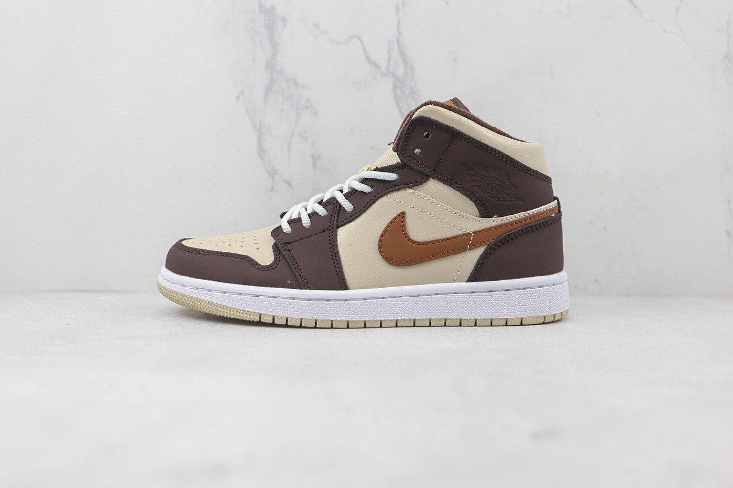 Air Jordan 1 Mid Back AJMB100095