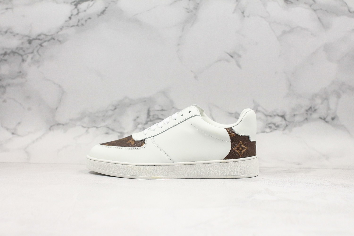 LV Stella Sneaker LVSS10002