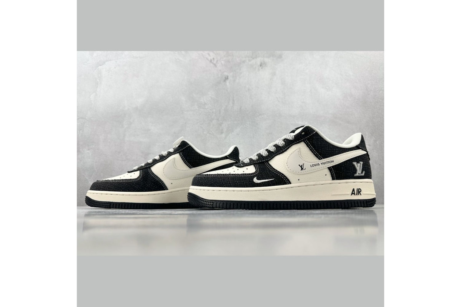 LV24