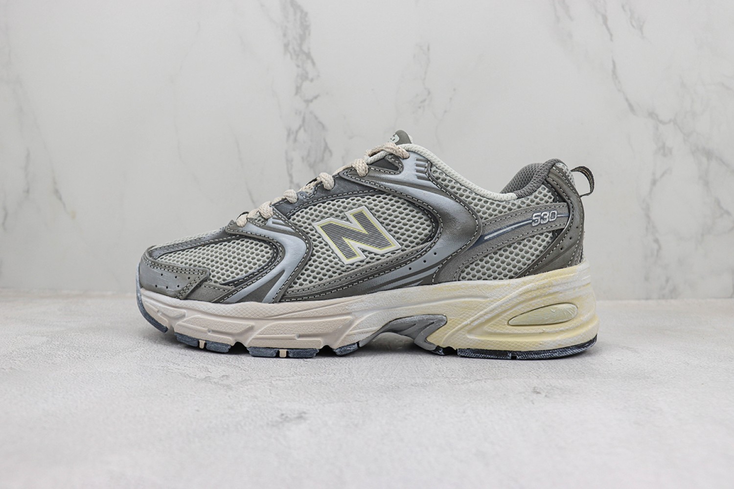 New Balance 530 Sneakers NBS53010006