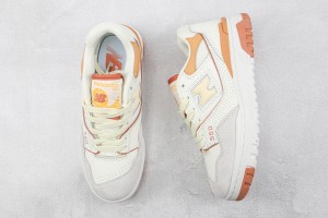 New Balance 550 Sneakers NBS55010001