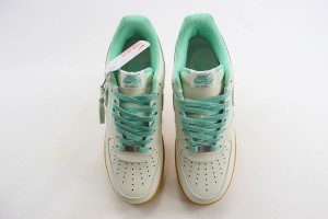 New Balance 550 Sneakers NBS550100065