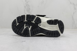 New Balance 2002R Sneakers NBS200200053