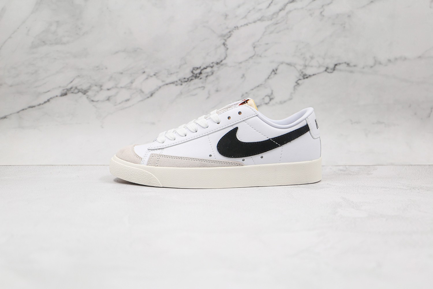 Nike Blazer 77 NB77000100