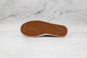 Nike Blazer 77 NB77000100