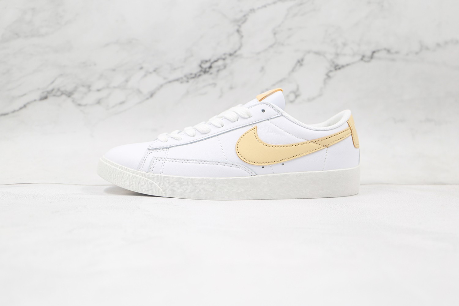 Nike Blazer 77 NB77000103