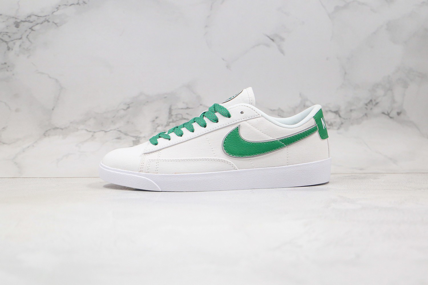  Nike Blazer 77 NB77000106