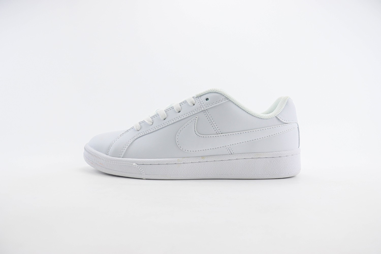  Nike Blazer 77 NB7700011