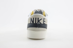  Nike Blazer 77 NB7700015