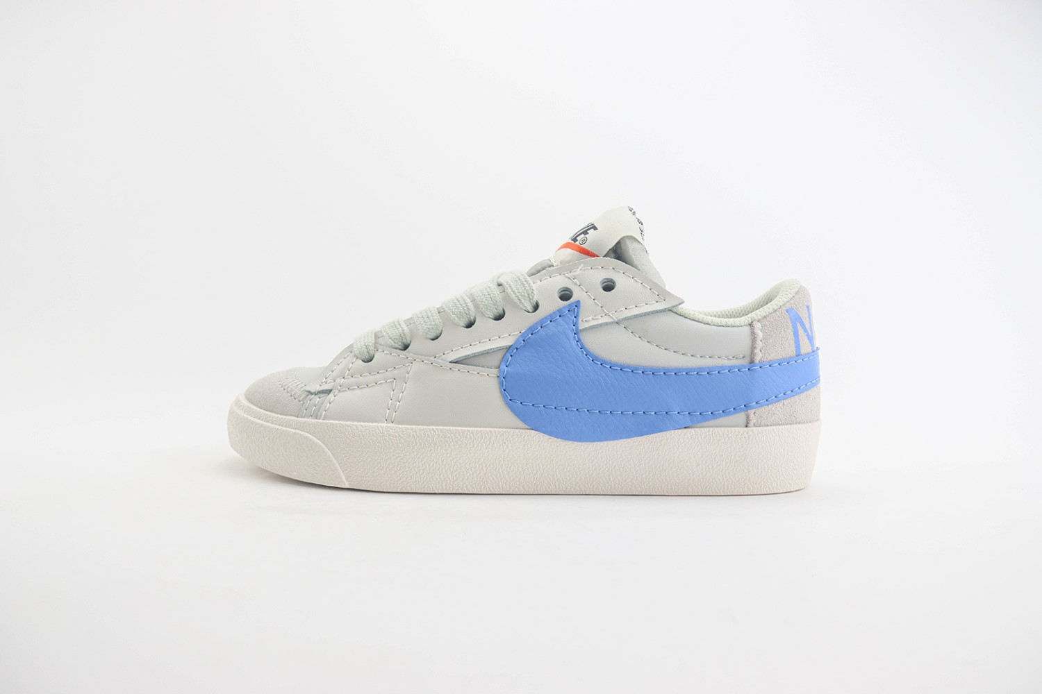  Nike Blazer 77 NB7700018